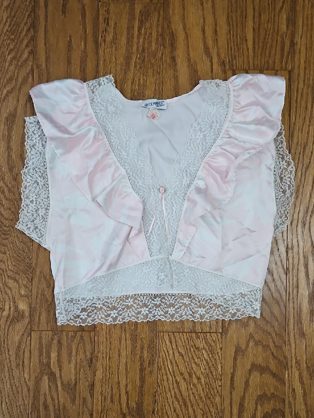 Beautiful Vintage Lilly of France Sleepwear / Lace Ruffle Camisole Sz Large